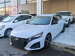 نيسان ألتيما